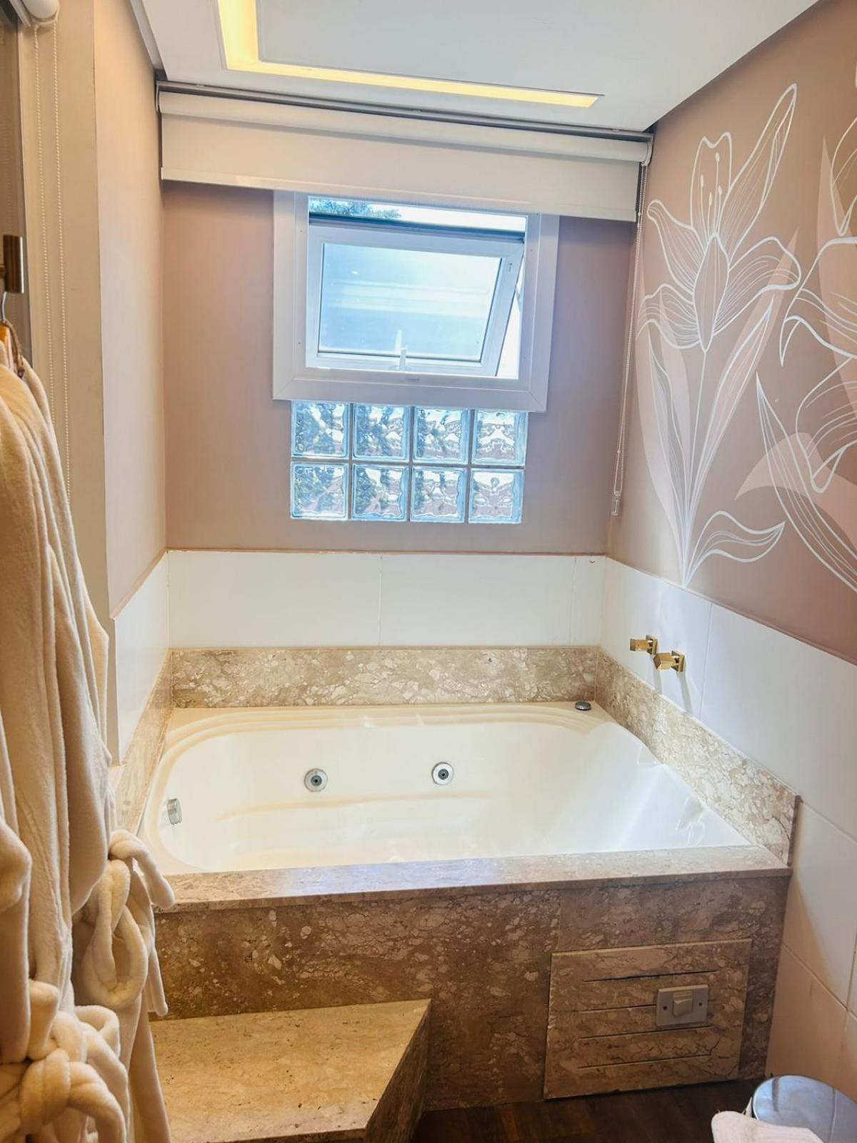 Blumen Boutique Hotel 4*